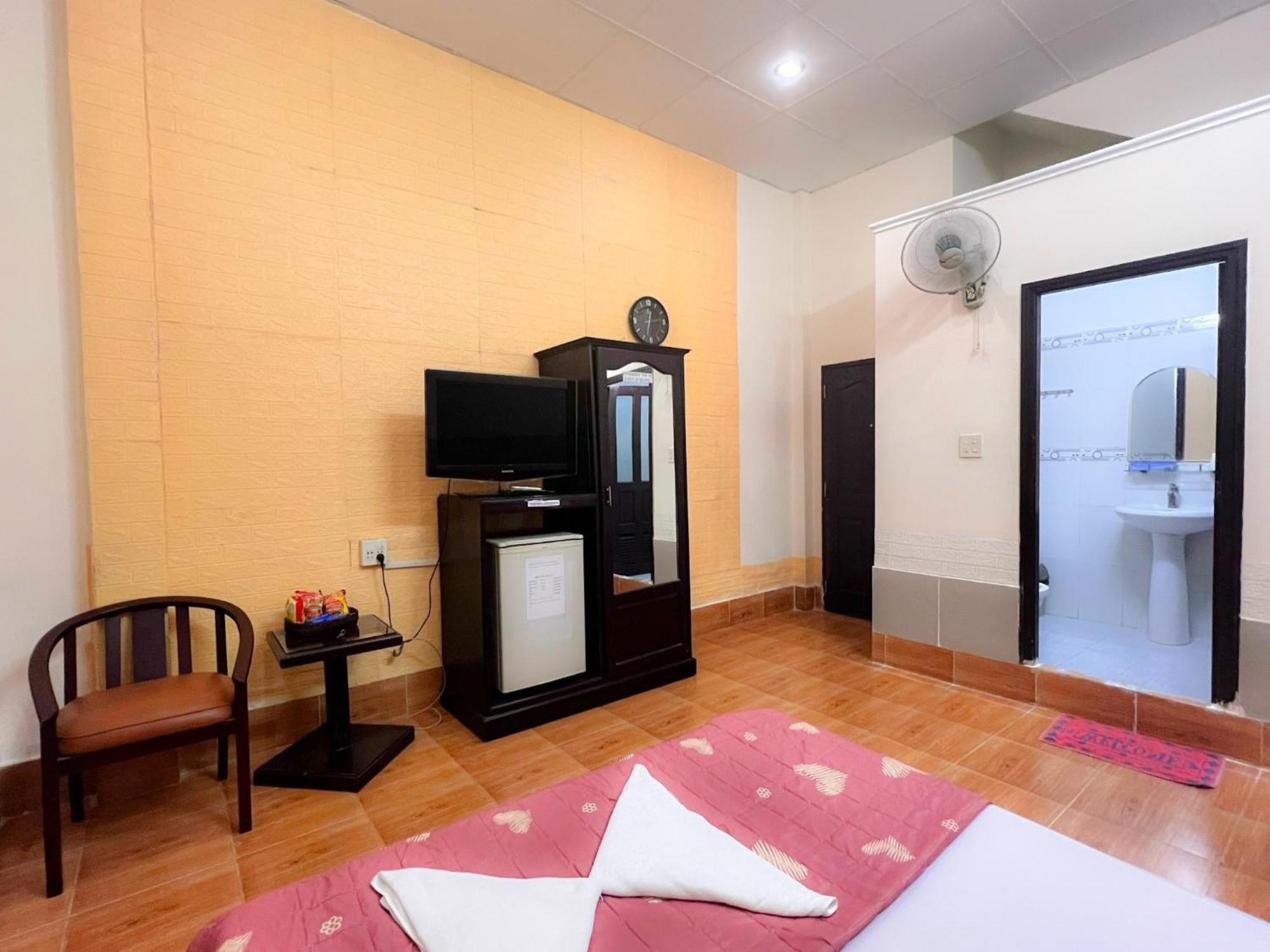Khach San Nam Do 1 Hotel เกิ่นเทอ ภายนอก รูปภาพ